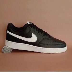 NIKE COURT VISION LOW